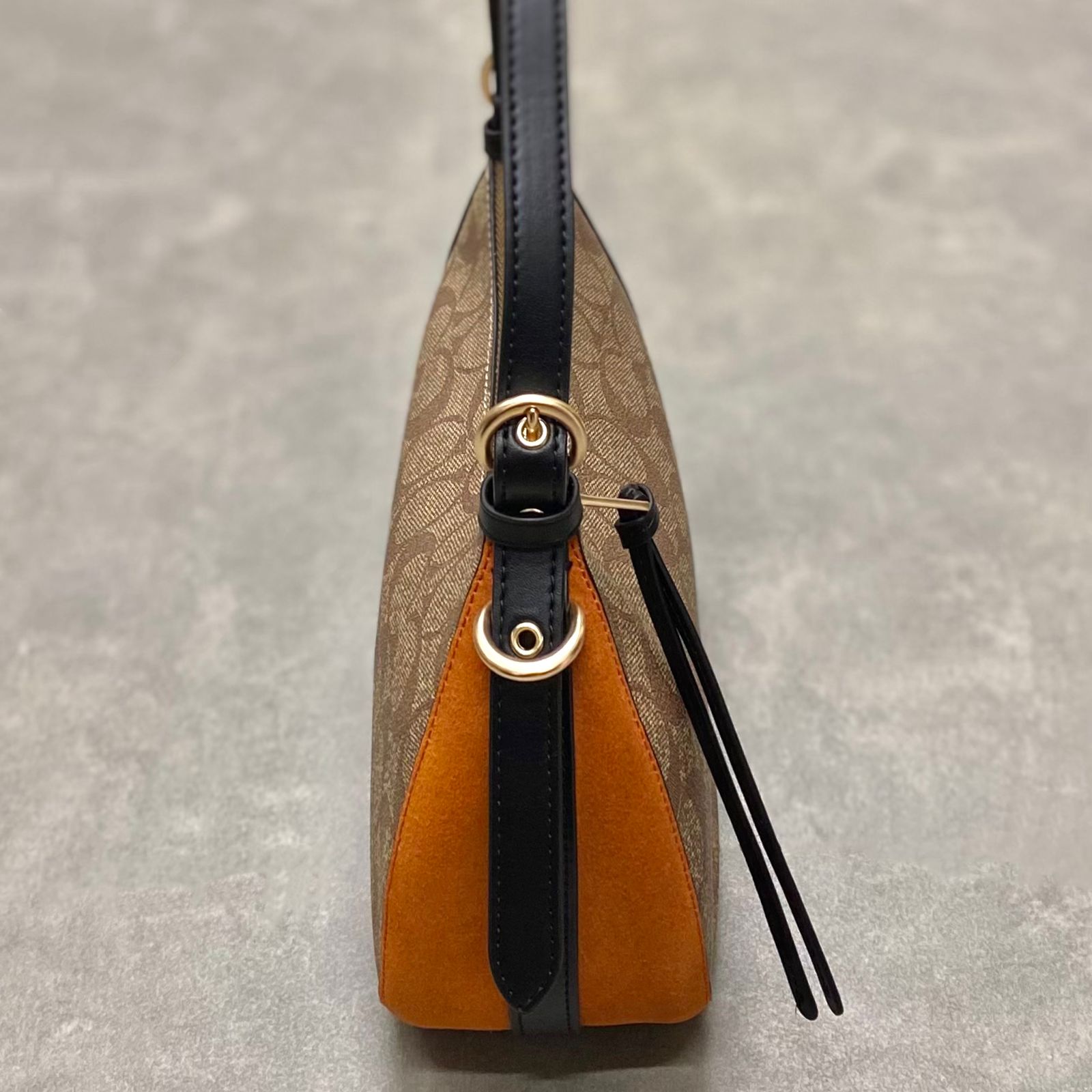 Túi Coach Kleo Hobo In Signature Canvas Suede DS Or/Brown
